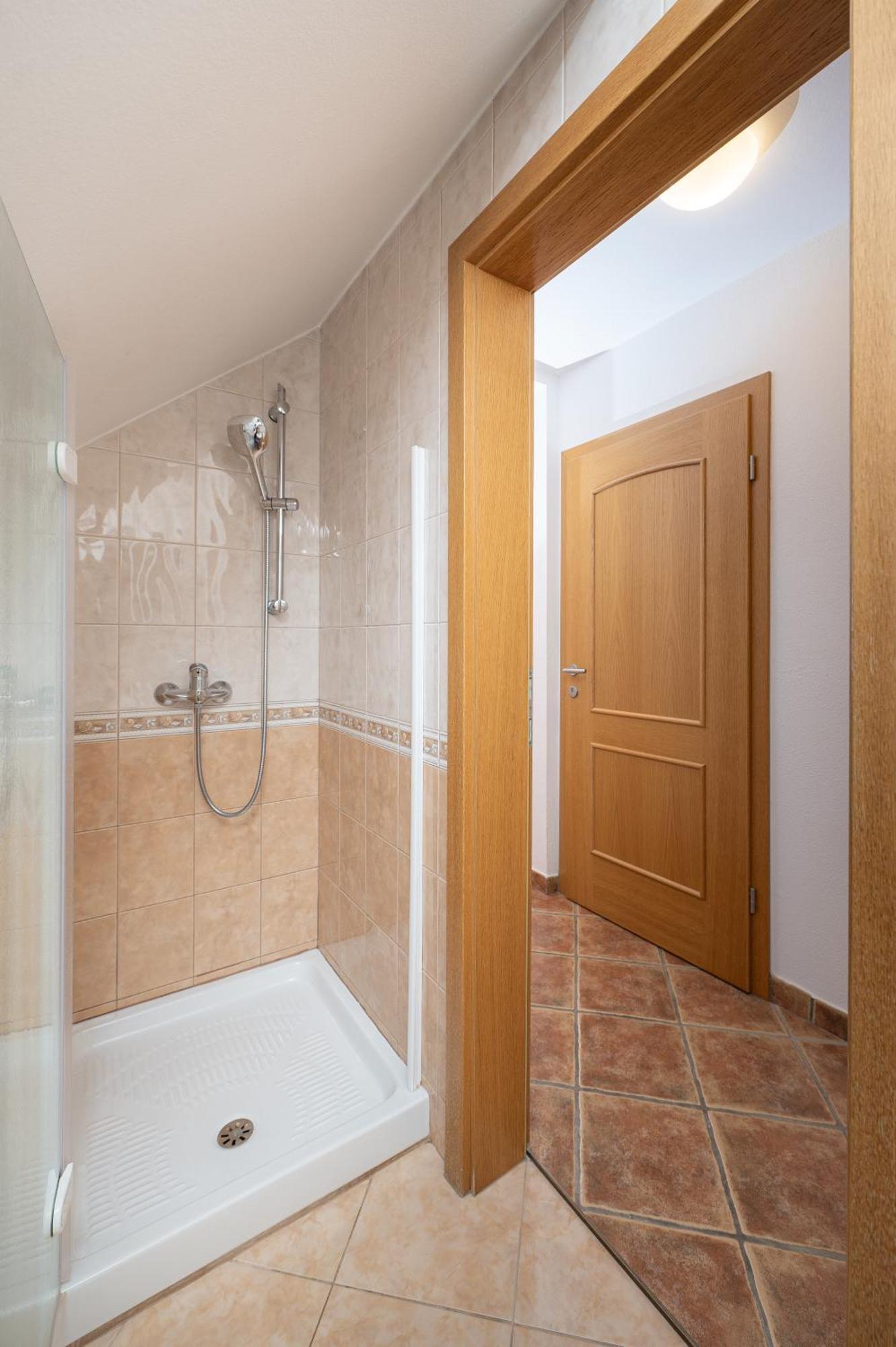 Rooms & Apartments Pr Matjon เบลด ภายนอก รูปภาพ