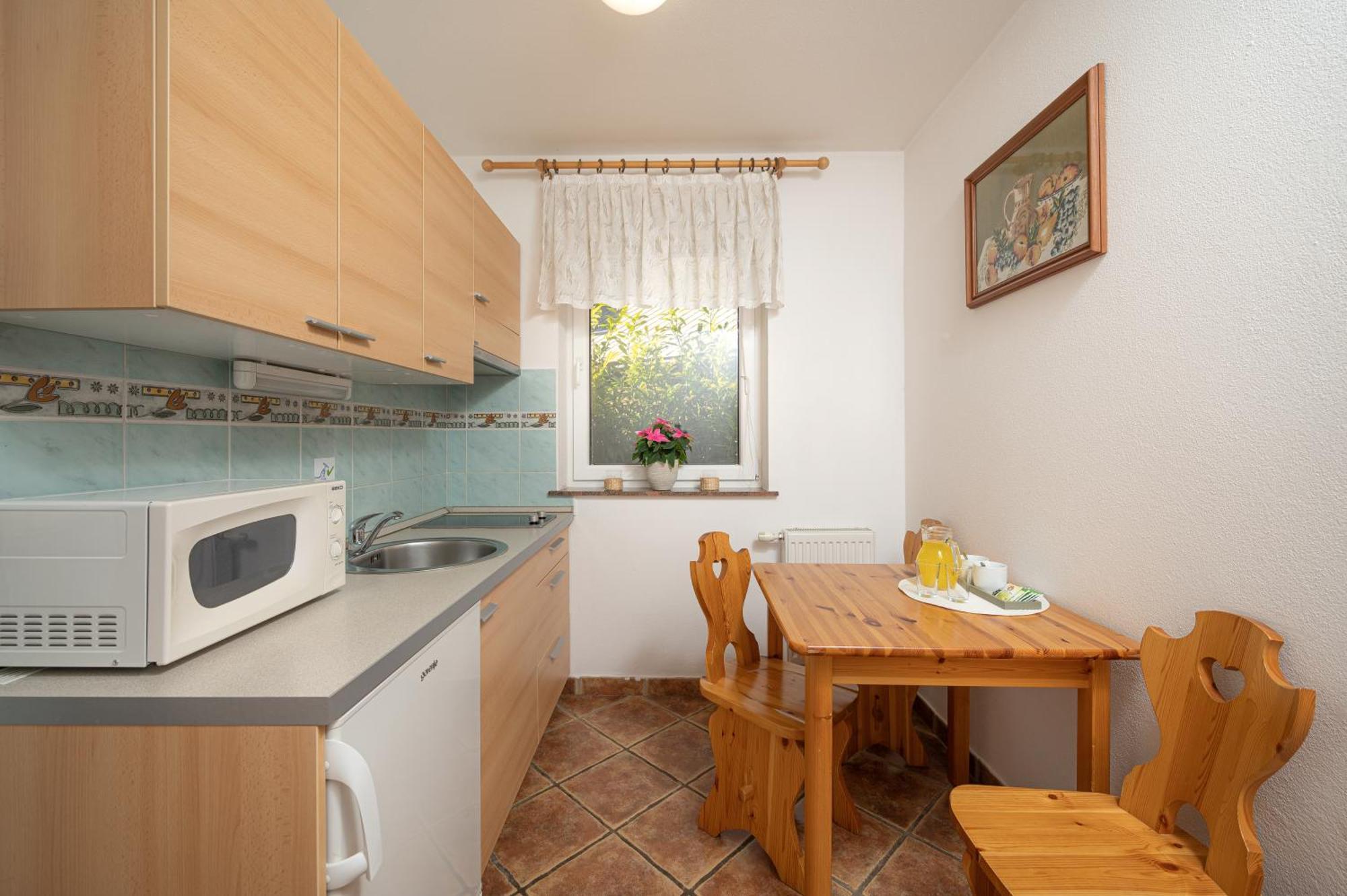 Rooms & Apartments Pr Matjon เบลด ภายนอก รูปภาพ